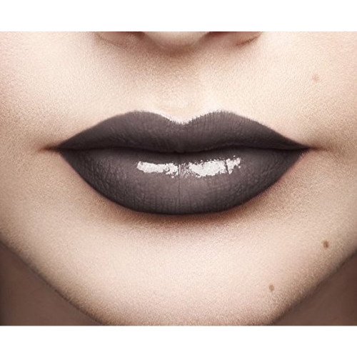 Lip Paint Infaillible Lacquer - 108 Smokey Grey rendu sur les lèvres