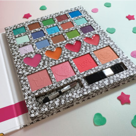 Colour book - Palette maquillage chit chat