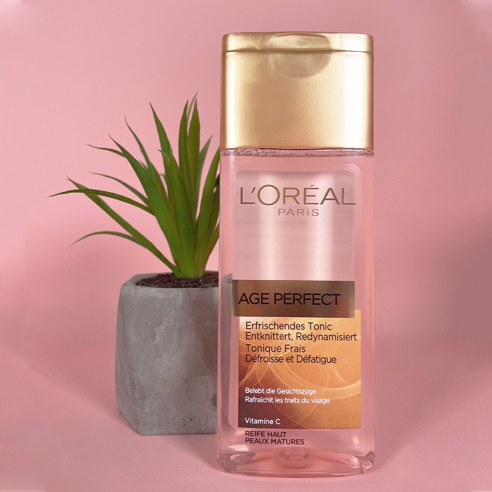Hydratation et rafraîchissement visage - Soin anti-âge - L'Oréal Paris Hydratation et rafraîchissement visage - Soin anti-âge - L'Oréal Paris