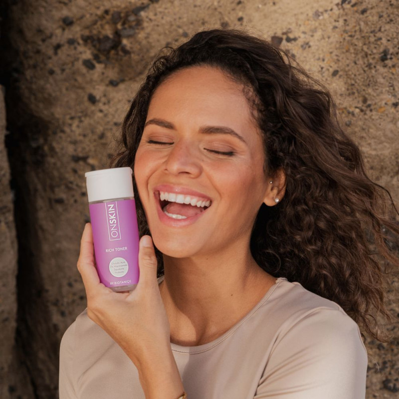 Photo lifestyle : Lotion tonique nettoyante