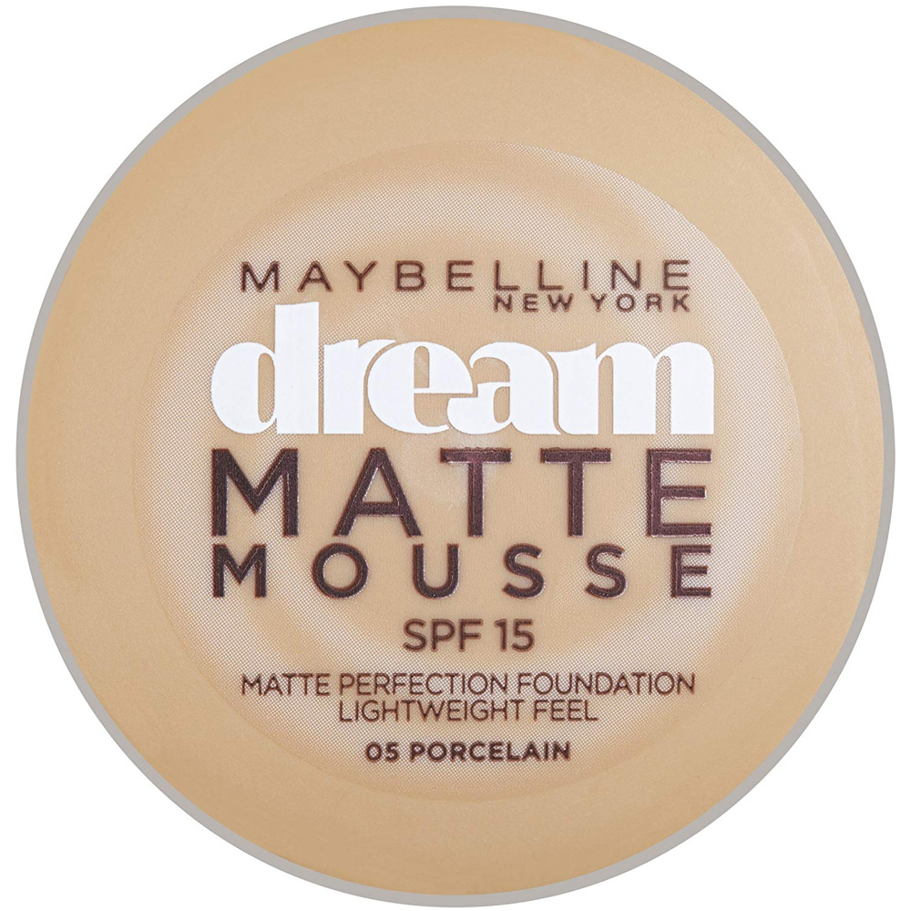 Fond de teint mousse au fini mat en teinte 05 - Porcelaine.