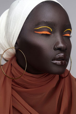 makeup graphique eyeliner jaune et orange